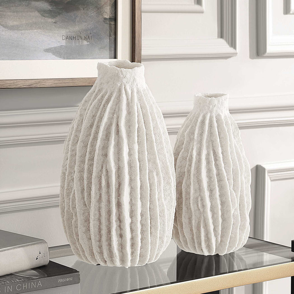 Abbyson Home Ivory Ridge Vases Set/2